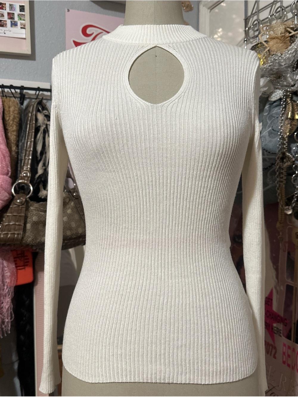 Ambiance Cream Ribbed Long-Sleeve Cutout Sweater Top Size S